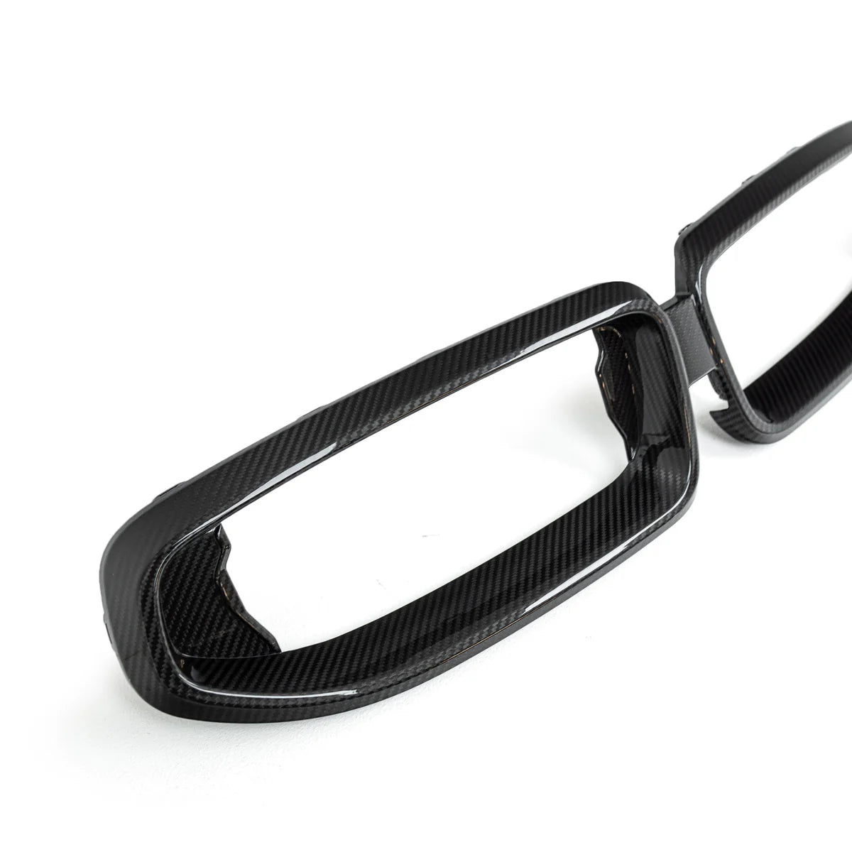 BMW 2 Series & M240i G42 Pre-preg Carbon Fiber Front Grille by TRE (2021+)